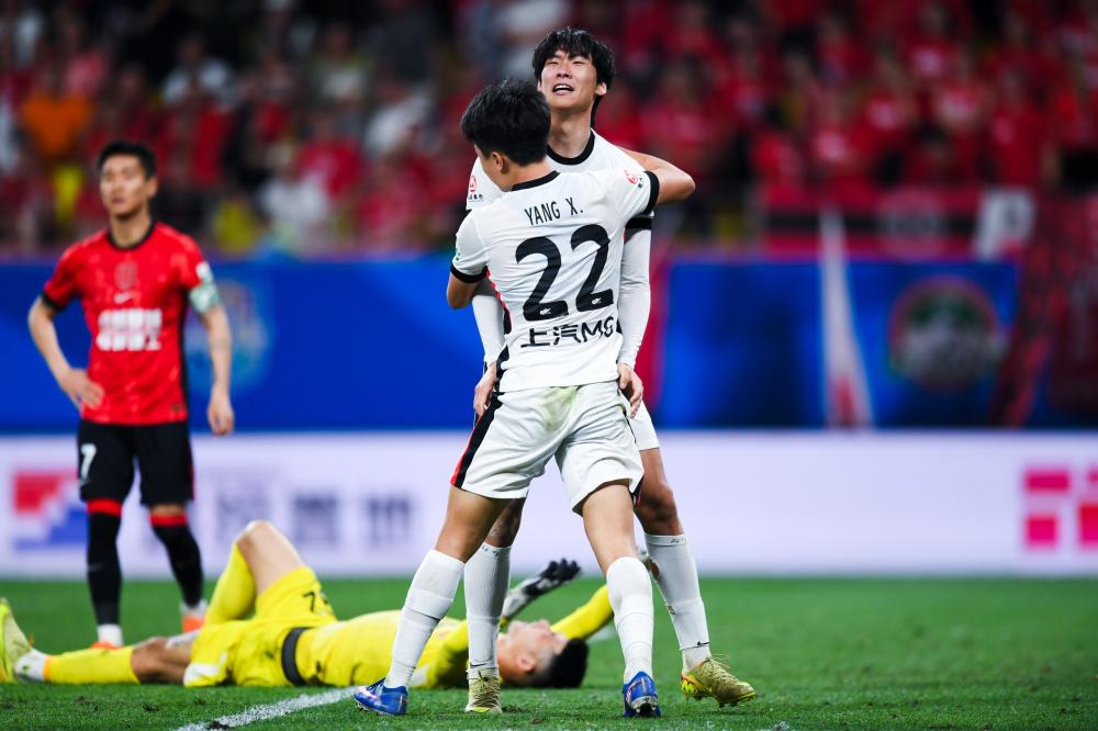 马竞拟出价三千五百万欧元加浮动金额引进埃德松